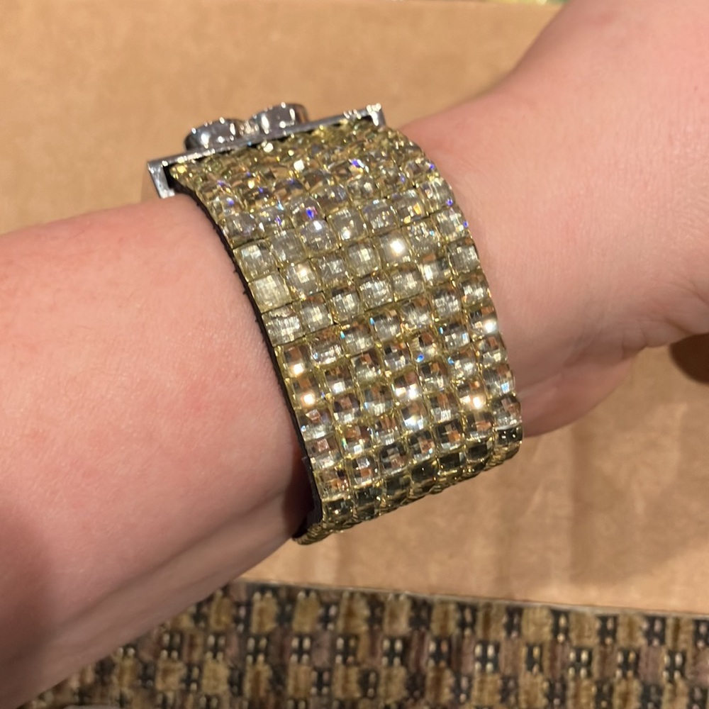 Rhinestone heart clasp bracelet - Picture 15 of 15
